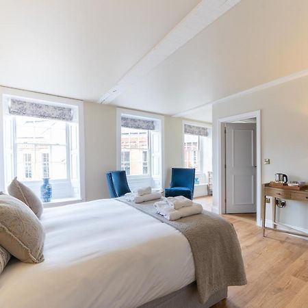The Ironmongers Boutique Accommodation アイルシャム エクステリア 写真