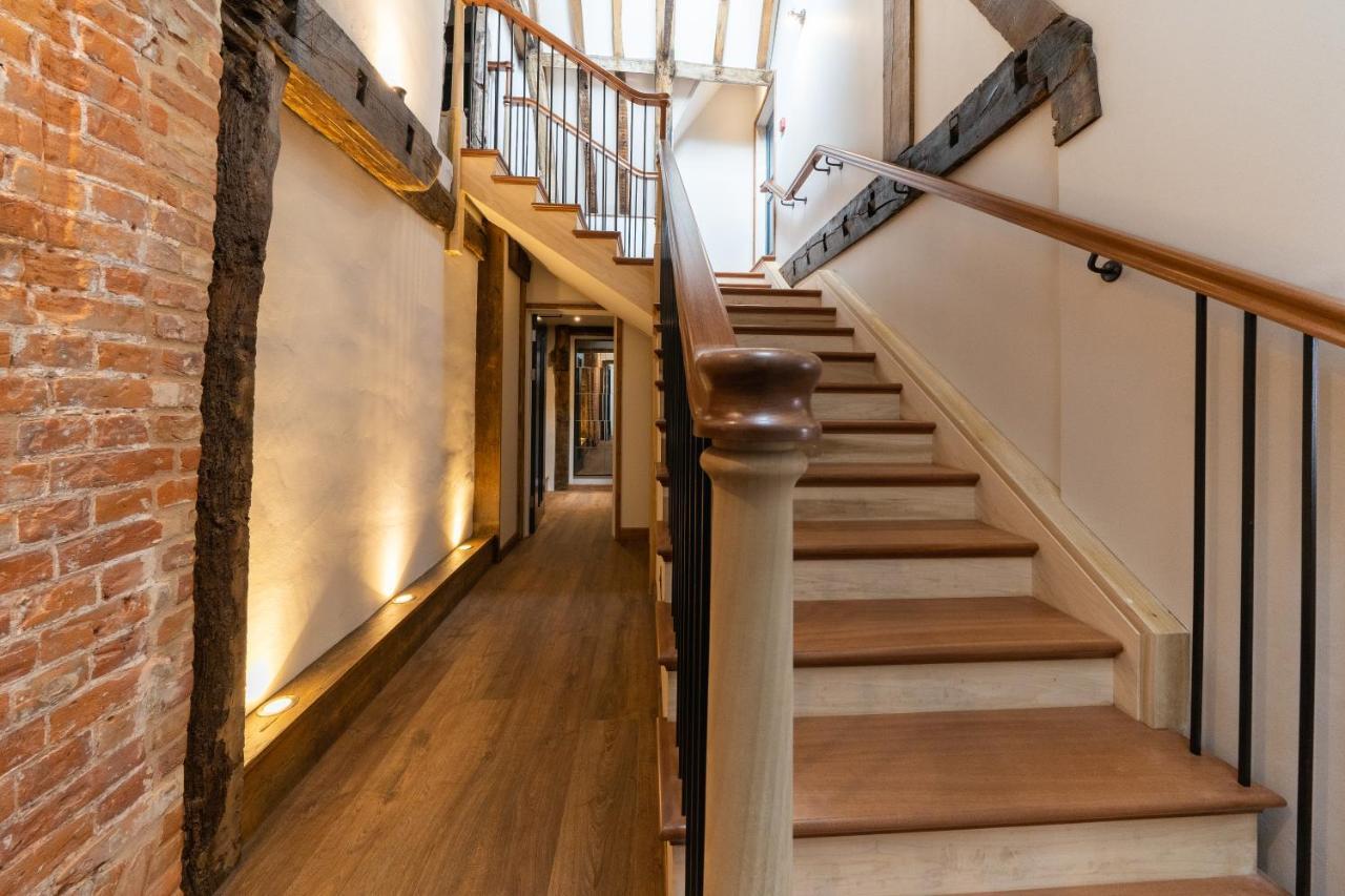 The Ironmongers Boutique Accommodation アイルシャム エクステリア 写真