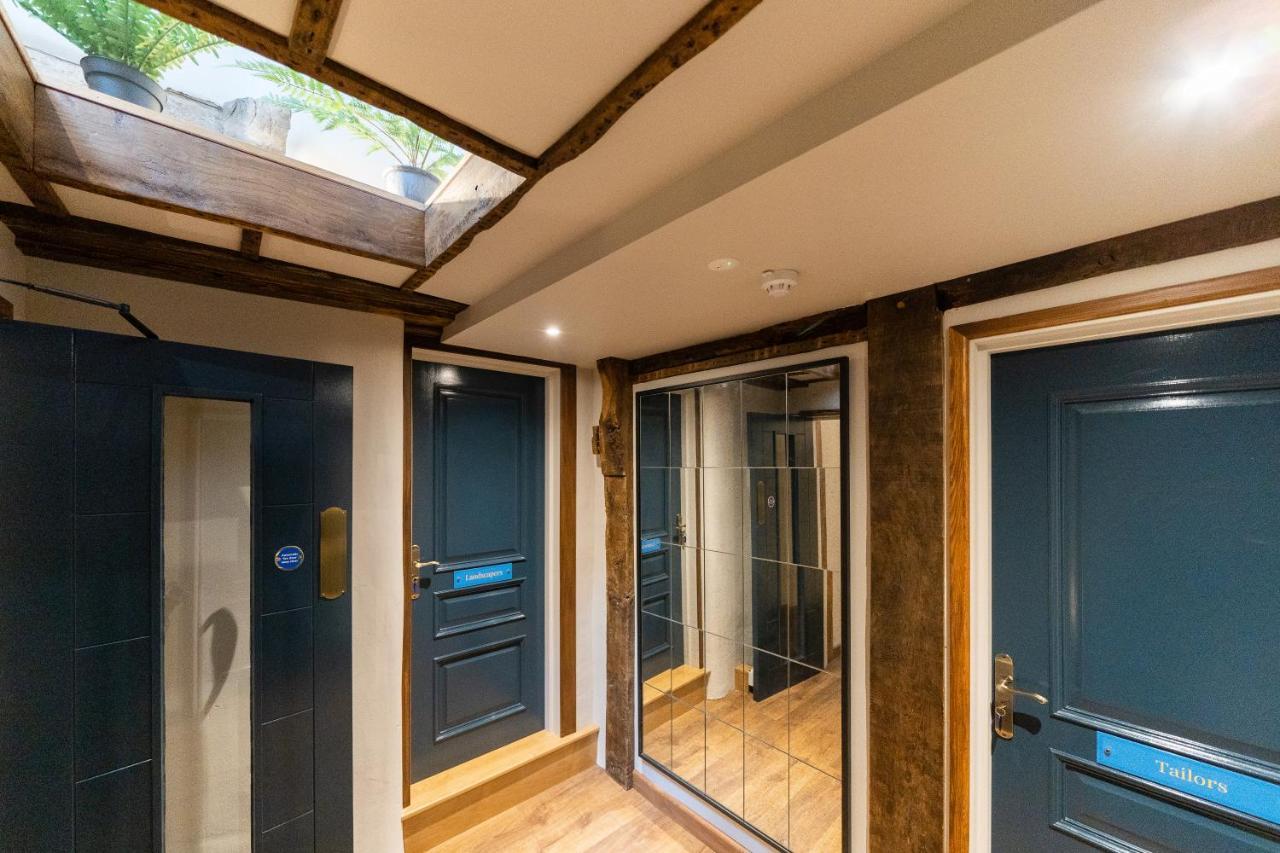 The Ironmongers Boutique Accommodation アイルシャム エクステリア 写真