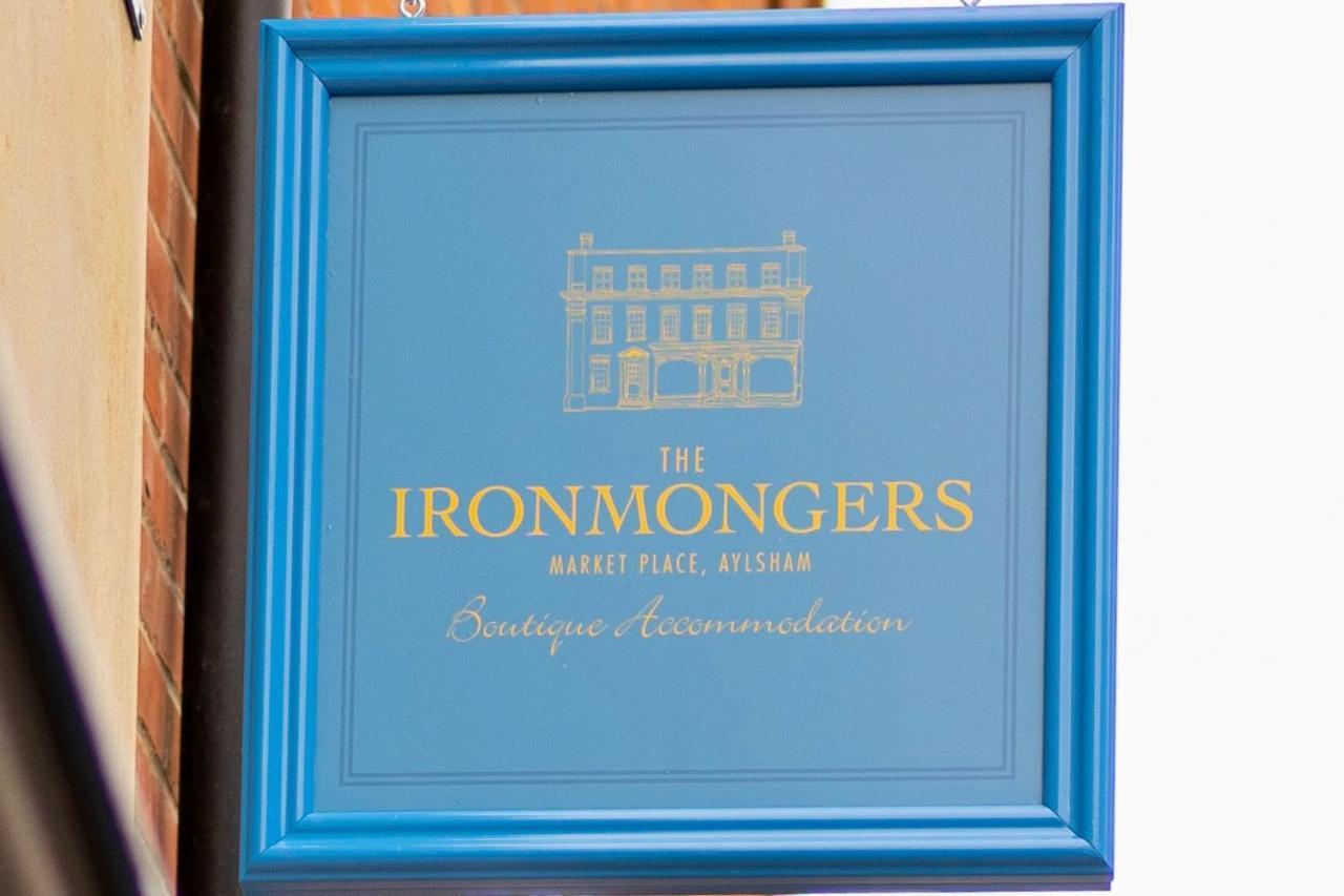 The Ironmongers Boutique Accommodation アイルシャム エクステリア 写真