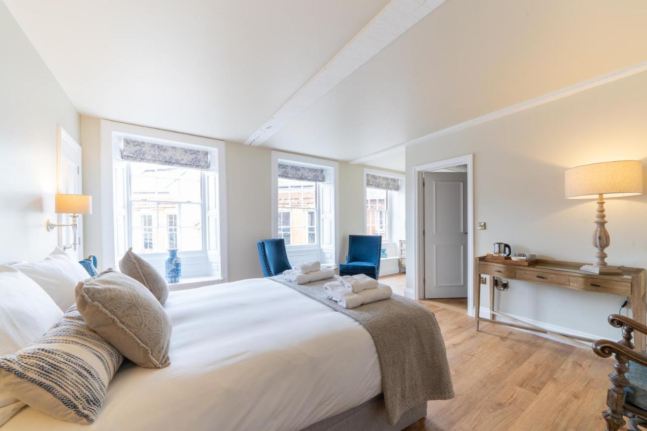 The Ironmongers Boutique Accommodation アイルシャム エクステリア 写真